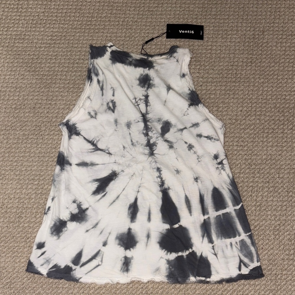 Ventic Black and White Tie-Dye Women's Tank Top